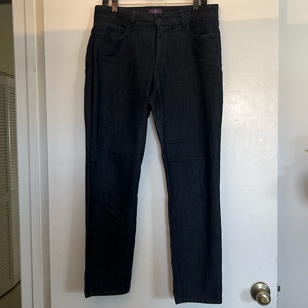 NYDJ size 12 super lightweight Jeans Excellent condition